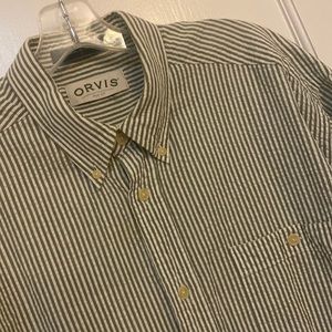 Orvis Mens L Button down casual seer sucker Green and white stripe shirt